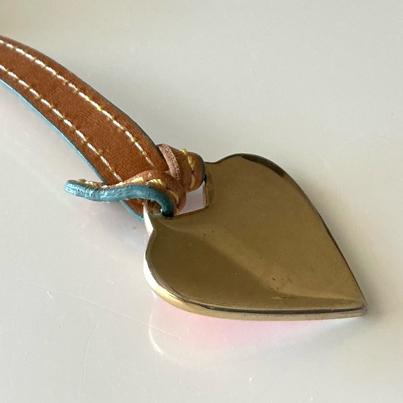DOONEY & BOURKE Enamel Heart Pink CharmKey Fob Replacement with 5” Leather Strap - Picture 5 of 6